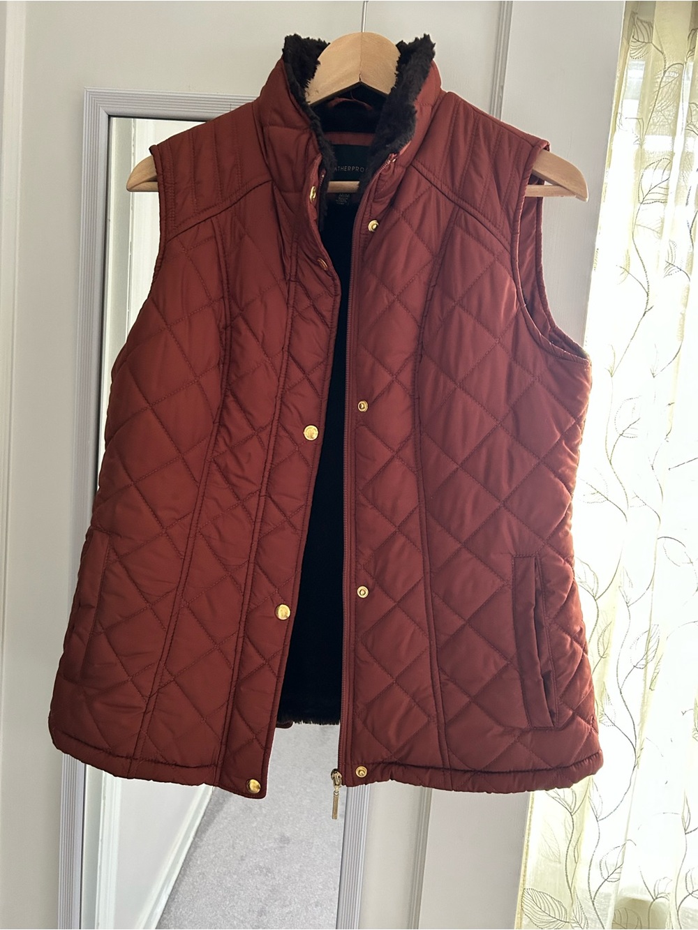 Quilted Sleeveless Vest - Rust